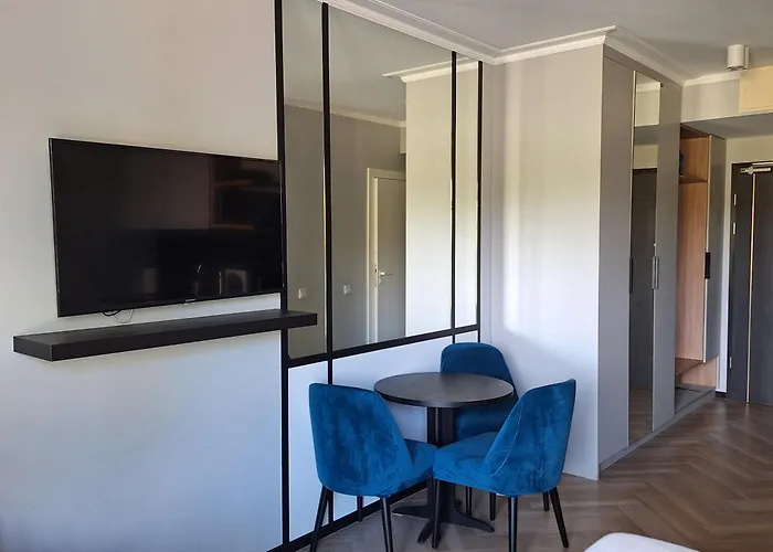 Apart. Albus * Свиноуйсьце